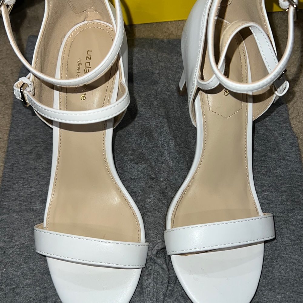 Liz Claiborne women heels, White size 7, only wore once for an event. Comfy shoe